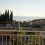 Lele Apartment *