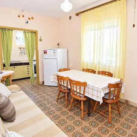 Lele Apartment