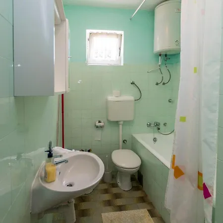 Apartment Lele Primosten