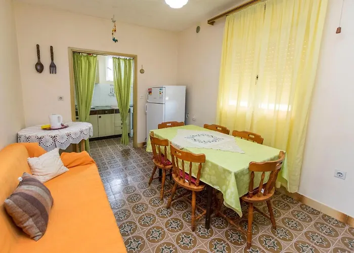 Apartment Lele Primosten